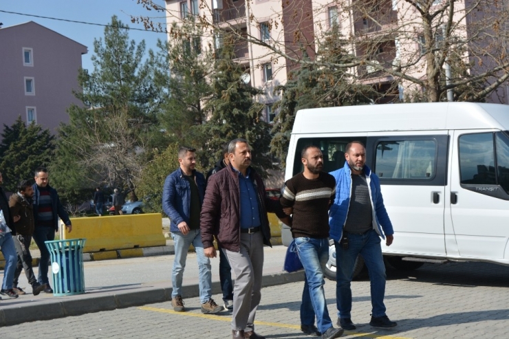 Yağma Ve Soygun Yapan Yabancı Uyruklulardan Oluşan Çete Çökertildi