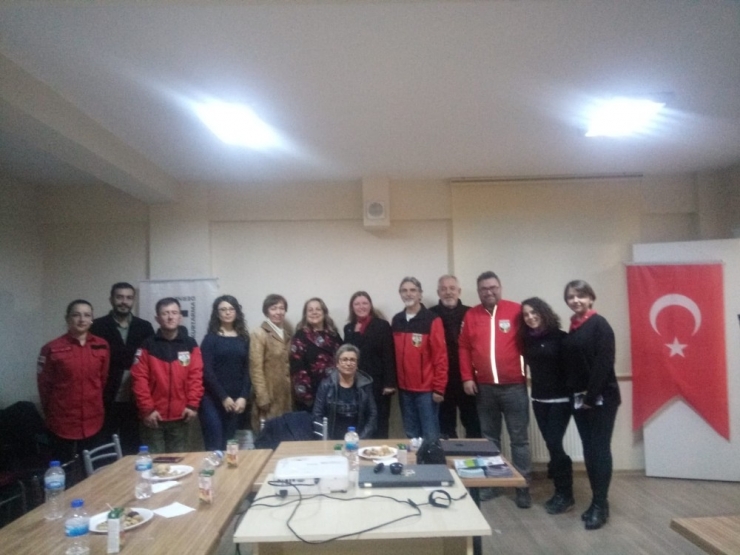 Bahçelievler’de Deprem Eğitimi Verildi