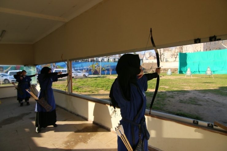 Kağıtsporlu Okçular Madalya İçin Yola Çıktı