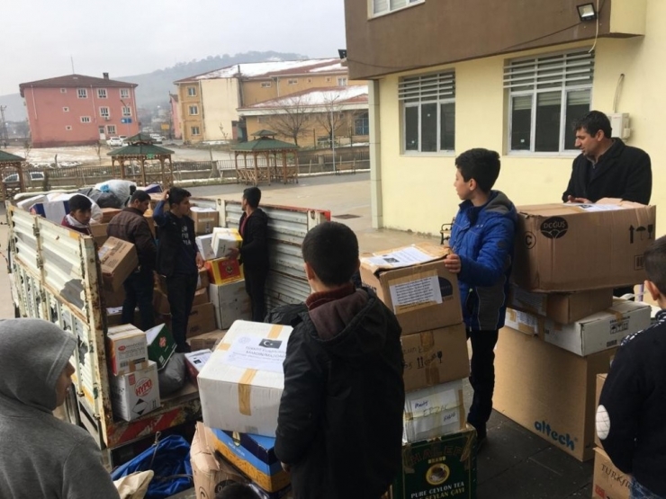 Mazıdağı’ndan İdlib’e Yardım Malzemeleri Gönderildi