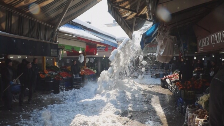 Kar Kütlelerinin Düşme Anı Kamerada
