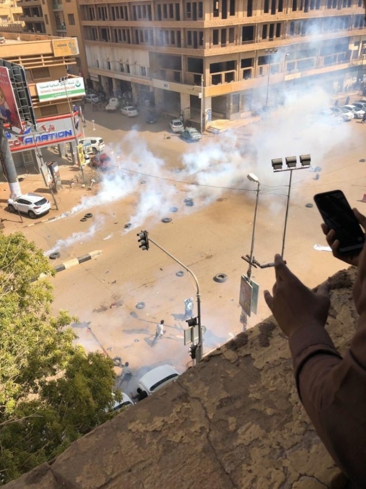 Sudan’daki Protestolarda 17 Kişi Yaralandı