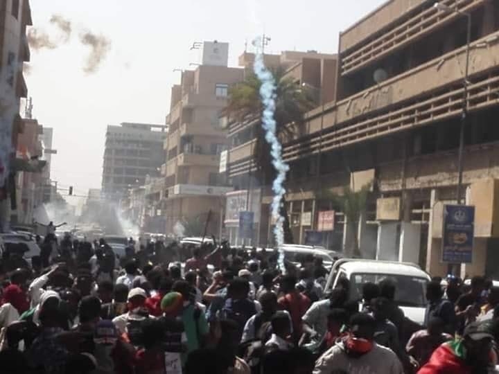 Sudan’daki Protestolarda 17 Kişi Yaralandı