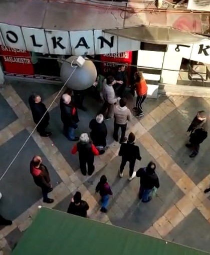 Sokak Ortasında Kızlarına Kavgasına Tokatlı Tepki