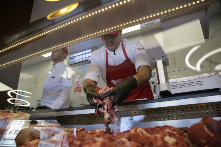 Manavgat Halk Et Satışa Başladı