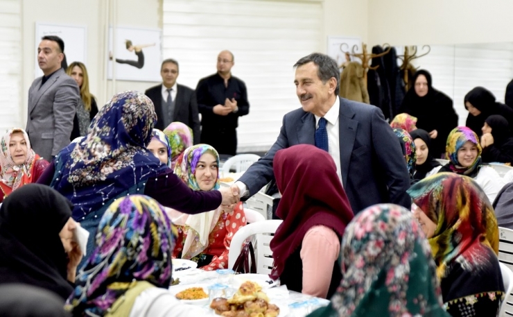 Ataç, Muttalipli Kadınlar İle Buluştu