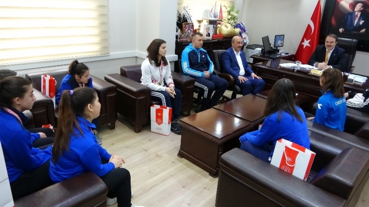 Sporu Bırakmak İstedi, Türkiye Şampiyonu Oldu