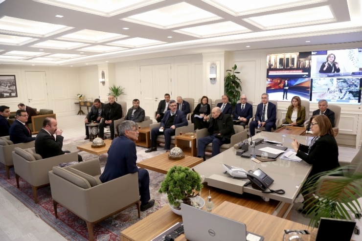 ’Açık Kapı’da Dertler Çözüme Kavuşuyor