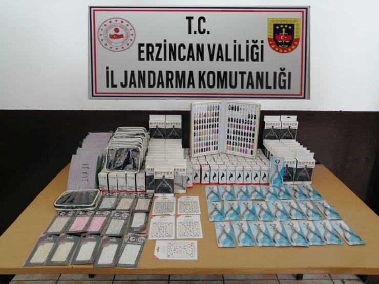 Erzincan’da Gümrük Kaçağı Mallar Ele Geçirildi