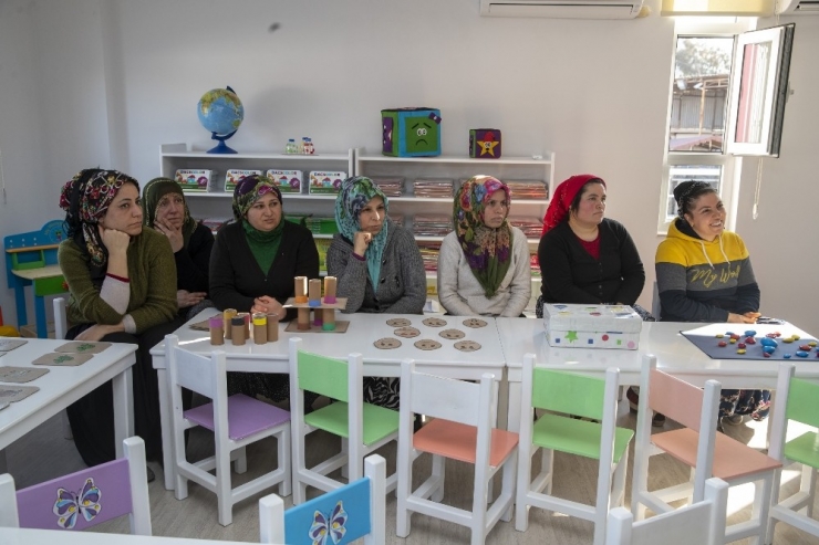 Büyükşehir Belediyesinin Hal Kompleksi Kreşinde Hazırlıklar Sürüyor