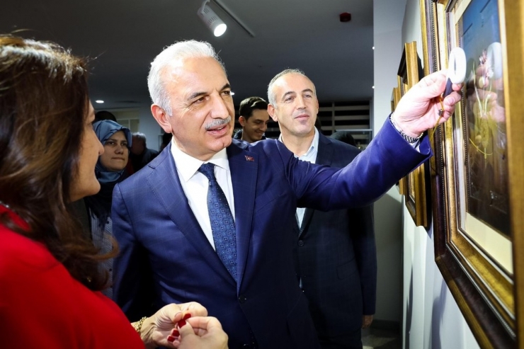Başkan Yıldırım, Tezhip Sergisinin Açılışını Yaptı