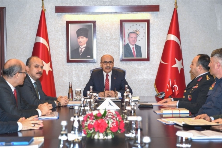 Adana’da Otobüs Kazalarının Önlenmesine Yönelik Toplantı