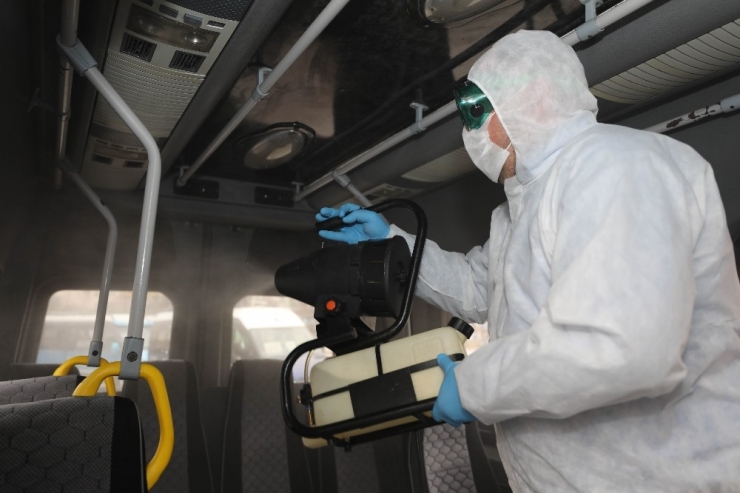 Sincan’da Dolmuşlar Ve Taksiler Salgın Hastalıklara Karşı İlaçlandı