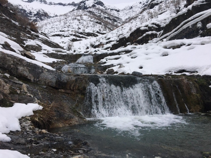 Baharın Habercisi Cemre Havaya Düştü, Buzlar Çözüldü
