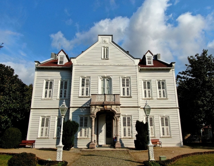 Sultan Iı. Abdülhamid’in Serasını Görenler Masalsı Bir Yolculuğa Çıkıyor