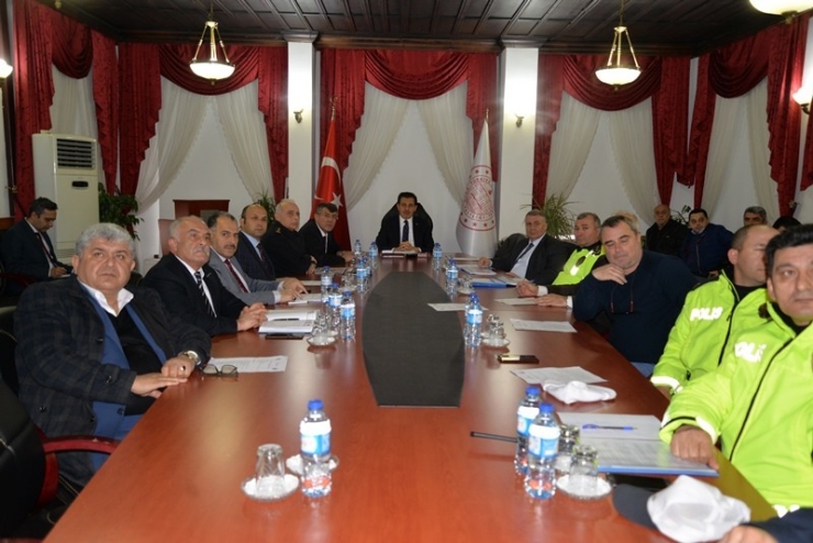 Bolu’da Otobüs Kazalarının Önlenmesine Yönelik Toplantı Yapıldı