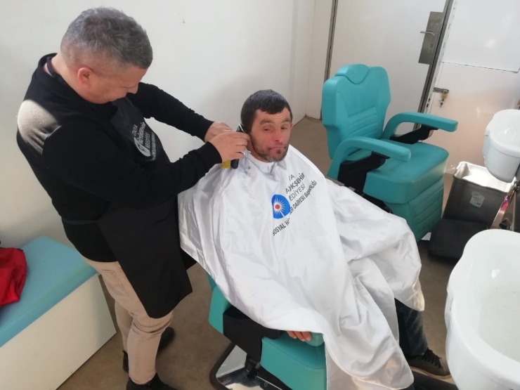 612 Vatandaşa Kuaför Hizmeti Verildi