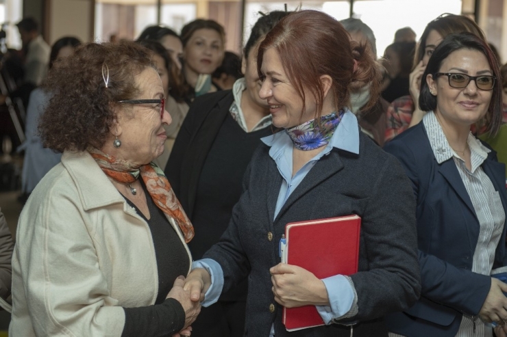’Kadın Ve Aile Hizmetlerine Gönüllü Katılım’ İçin Toplandılar