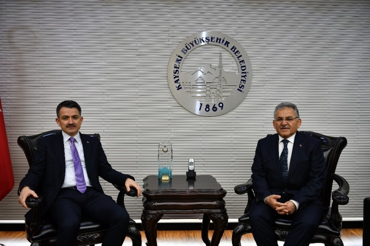 Bakan Pakdemirli Büyükşehir’de