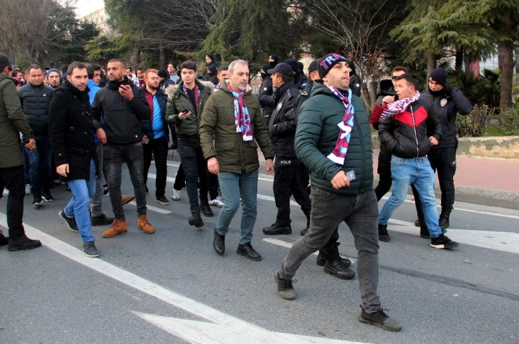 Trabzonspor Taraftarı Stada Giriş Yaptı