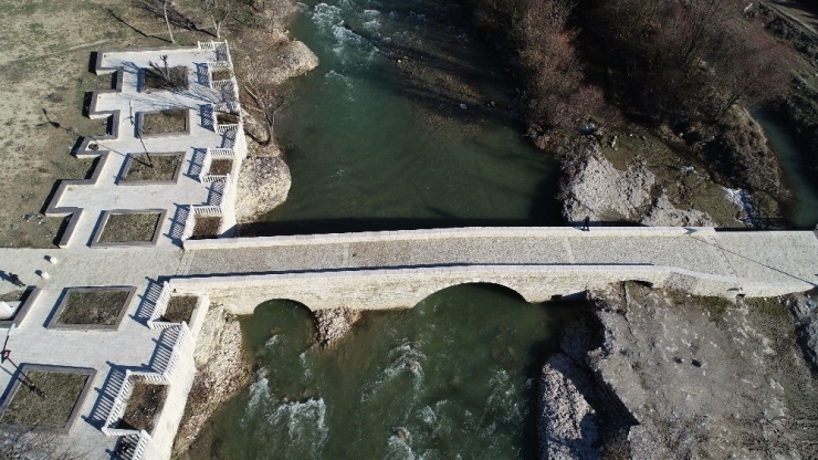 Tarihi Köprüler Turizme Kazandırıldı