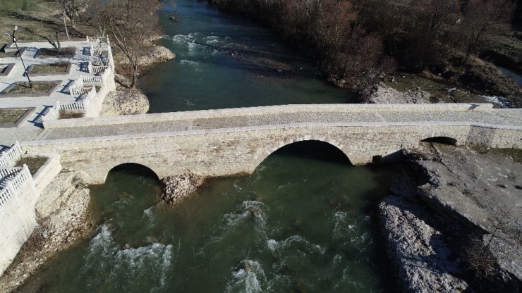 Tarihi Köprüler Turizme Kazandırıldı