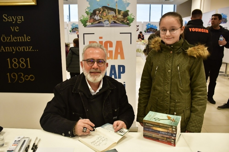 Biga Kitap Festivali Başladı