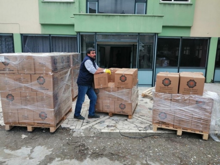 Büyükşehir Belediyesinden 5 Bin Aileye Gıda Yardımı