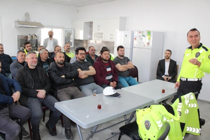 Büyükşehir Trafik Ekiplerine Hizmet İçi Eğitim