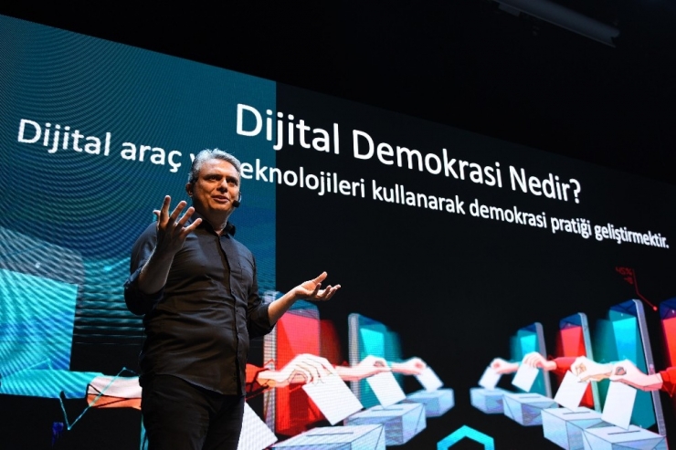 Muratpaşalılar Dijital Sandık Başında