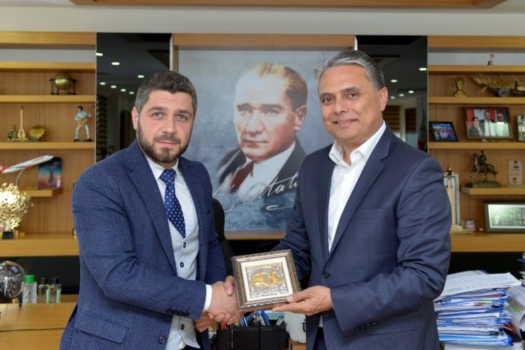 Konsolos Khomenko’dan Ziyaret