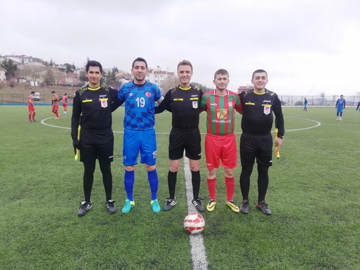 1308 Osmaneli Belediyespor Kazanması Bildi