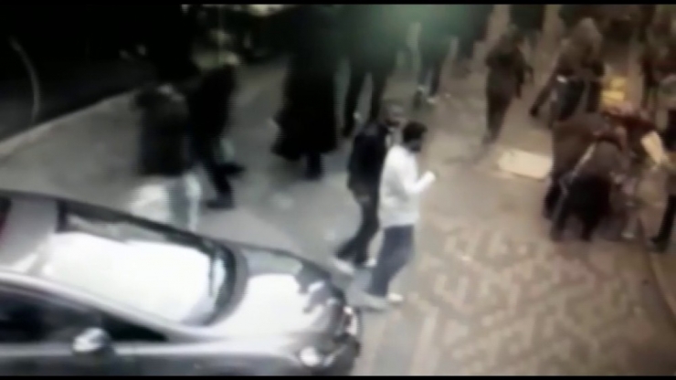 Çiçek Alan Kadının Telefonunu Çalan Zanlılar Tutuklandı