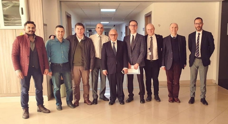 Adü’de ‘Fıtık Günü’ Kapsamında Canlı Ameliyatlar Yapıldı