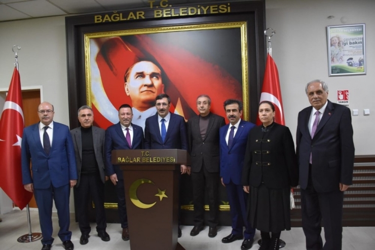 Ak Parti Genel Başkan Yardımcısı Yılmaz’dan Başkan Beyoğlu’na Ziyaret