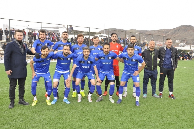 Arguvan Belediyespor Liderliğini Sürdürdü