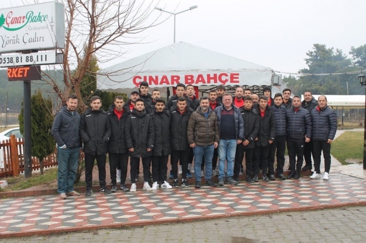 Bileciksporlu Futbolcular Kahvaltıda Buluştu