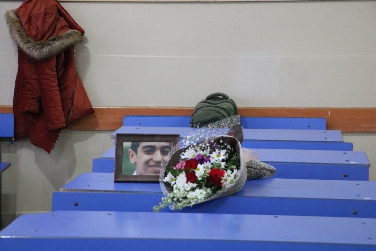 Deprem’de Ölen Miraç Can’ın Sınıfında Hüzünlü Ders