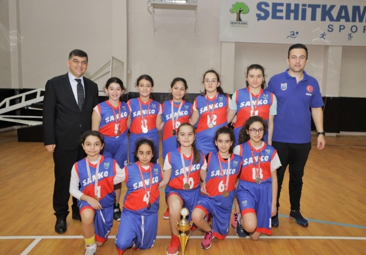 Sanko Okulları Basketbolda İl Şampiyonu
