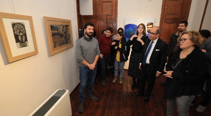 Gaün’de Çat Kapı Sergisi