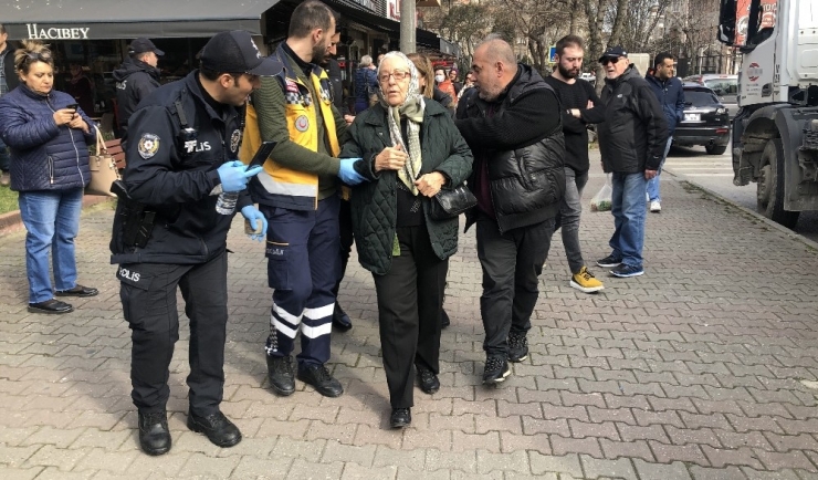 Kadıköy’de Yolun Karşısına Geçen Yaşlı Adam Beton Mikserinin Altında Kaldı