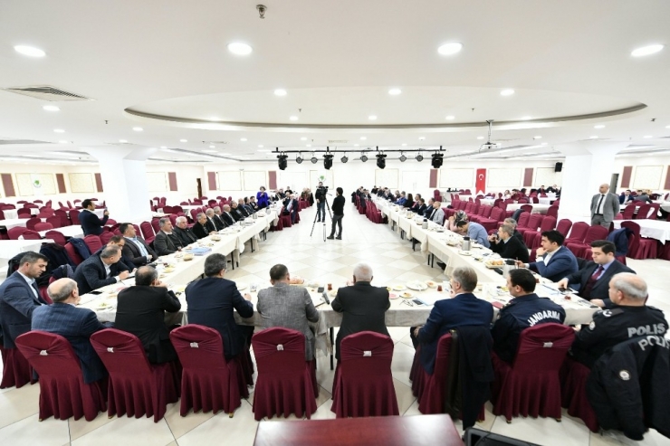 Başkan Köse Muhtarlarla Bir Araya Geldi