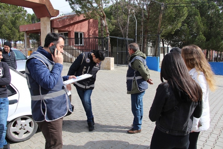 Kula’da Okul Önlerinde ’Huzur’ Uygulaması