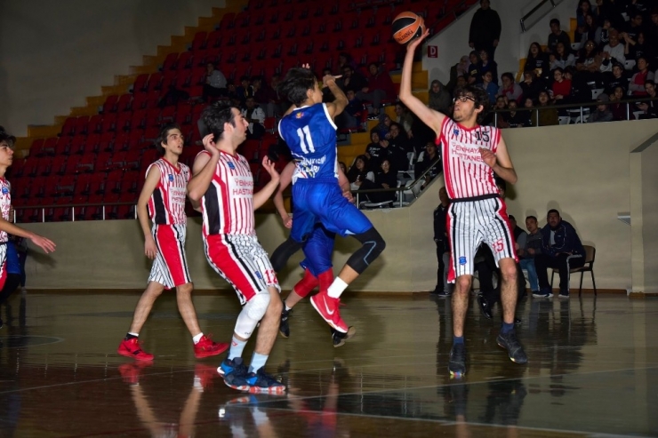 Osmaniye’de Basketbol Şampiyonası Sona Erdi