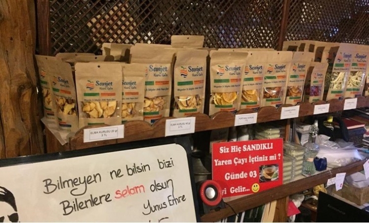 Sandıklı Belediyesi Kuru Meyve Standlarını Çoğaltıyor