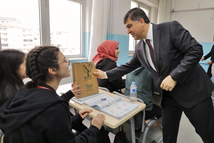 Fadıloğlu, Lise Son Sınıf Öğrencileriyle Buluştu