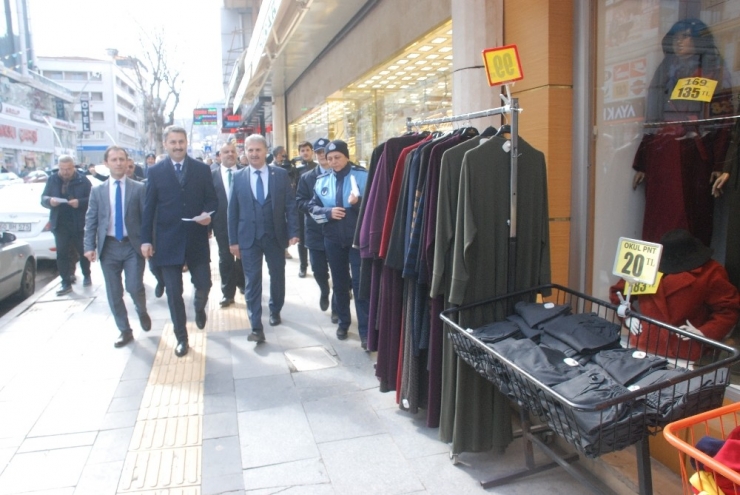 Tokat’ta Kaldırım İşgaline Savaş Açıldı