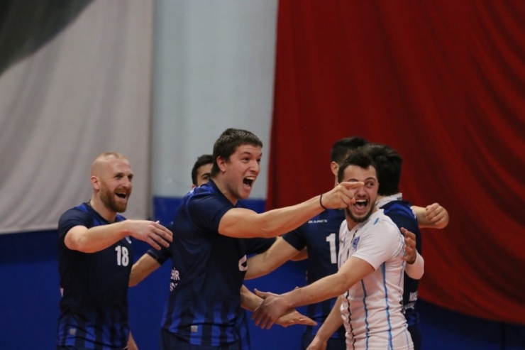 Kağıtspor Voleybol Takımı Play-off’u Garantiledi