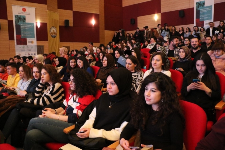 Üniversitelilere Müjde: Kamuda Staj Dönemi