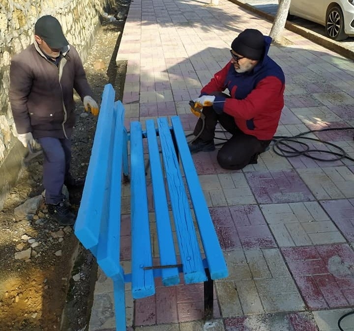 Besni Belediyesi Parklarda Düzenleme Yaptı